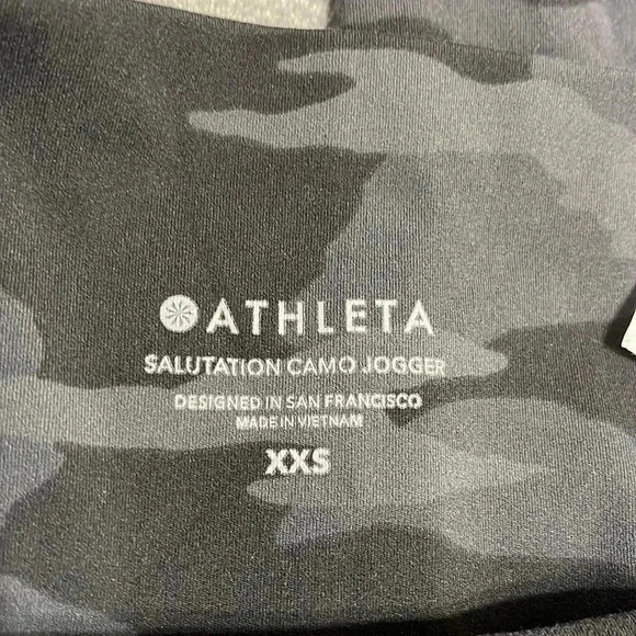 🩷 Athleta Salutation Camo Joggers - Picture 5 of 7